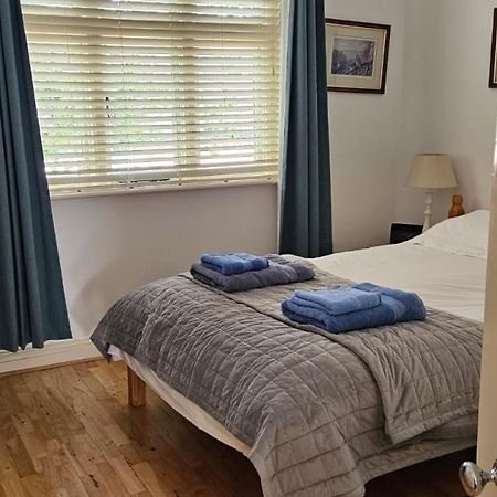Old School Apartment 1 First Floor Bury St. Edmunds Экстерьер фото
